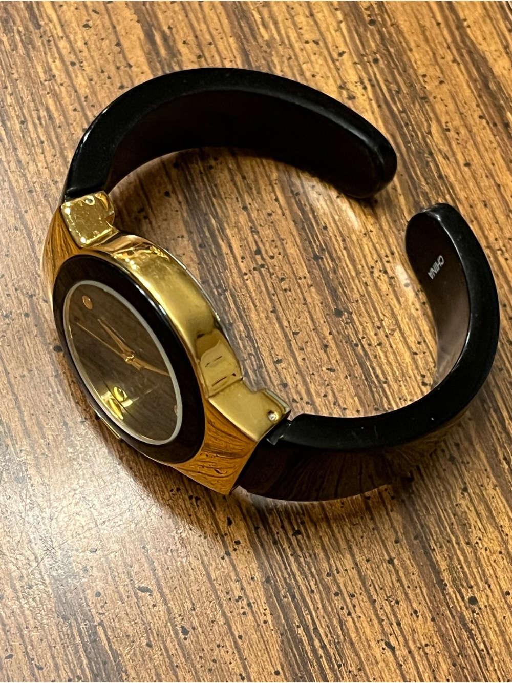 Joan Rivers Classics 4317 Women's Quartz Watch Gold/Black Bangle 36mm